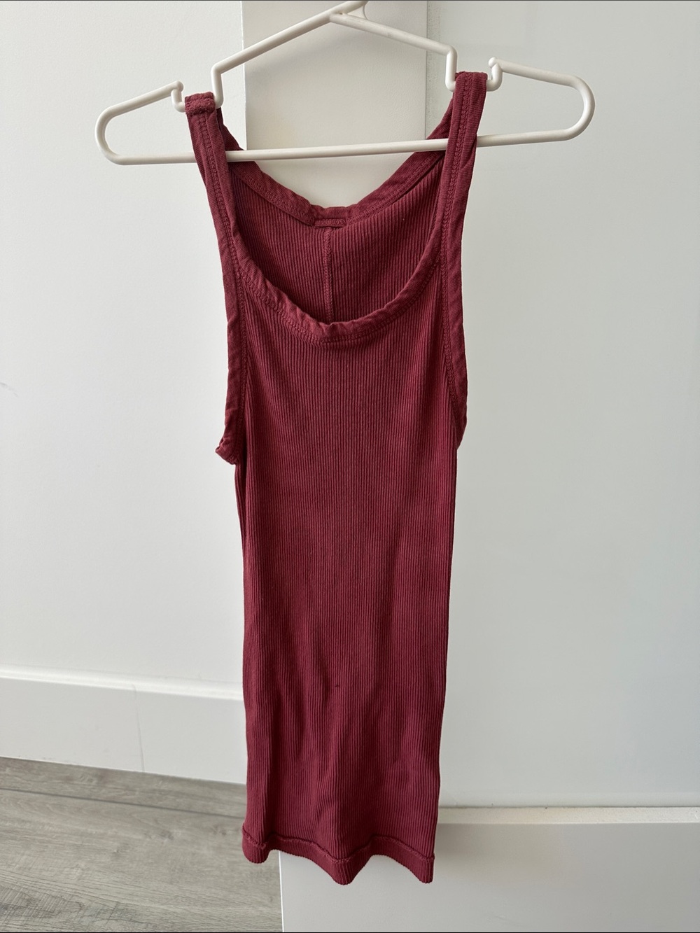 Re/Done Ribbed Tank Top - Burgundy